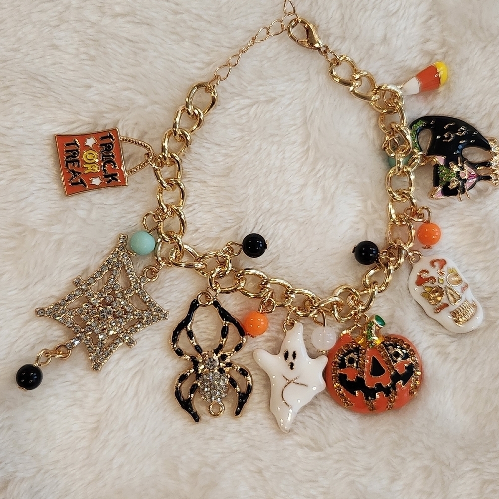 Halloween Charm Bracelet - Gold Plated - Picture 4 of 5